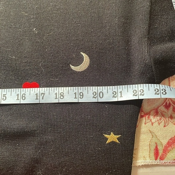 VINTAGE MEISTER GOLD Stars Silver Moon Red Hearts Embroidered Turtleneck Sweater - Picture 11 of 11